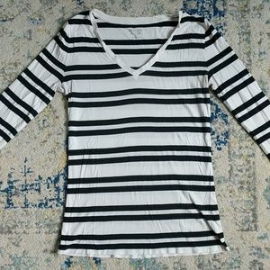 Black and White Striped long sleeve tee - Medium